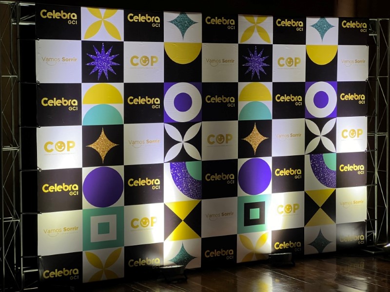 Lona com Refoço e Ilhós em Valinhos Exemplo 2 | Cipriani Comunicação Visual