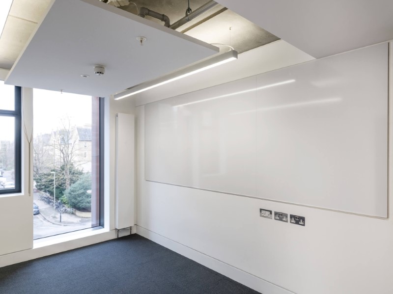 Lousa de Acrílico em Valinhos Slide 3 | Cipriani Comunicação Visual