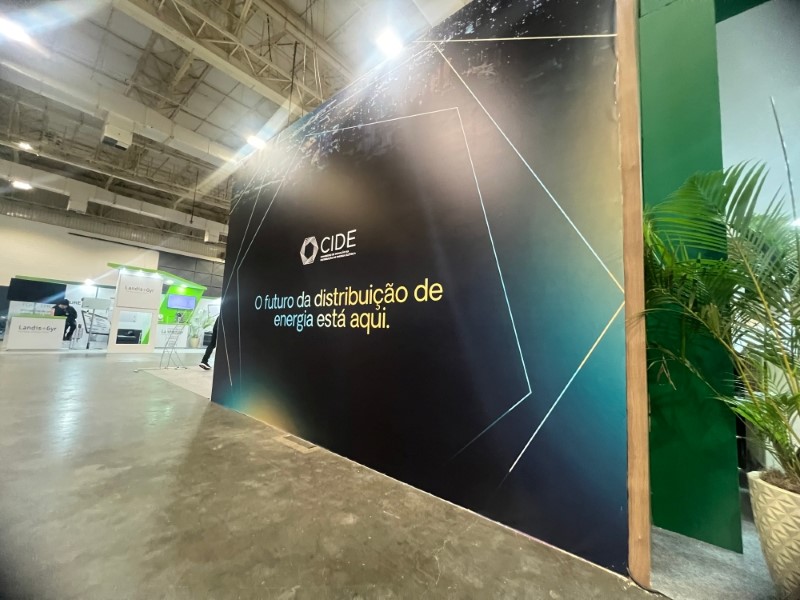 Tapume em Lona em Valinhos Exemplo 4 | Cipriani Comunicação Visual