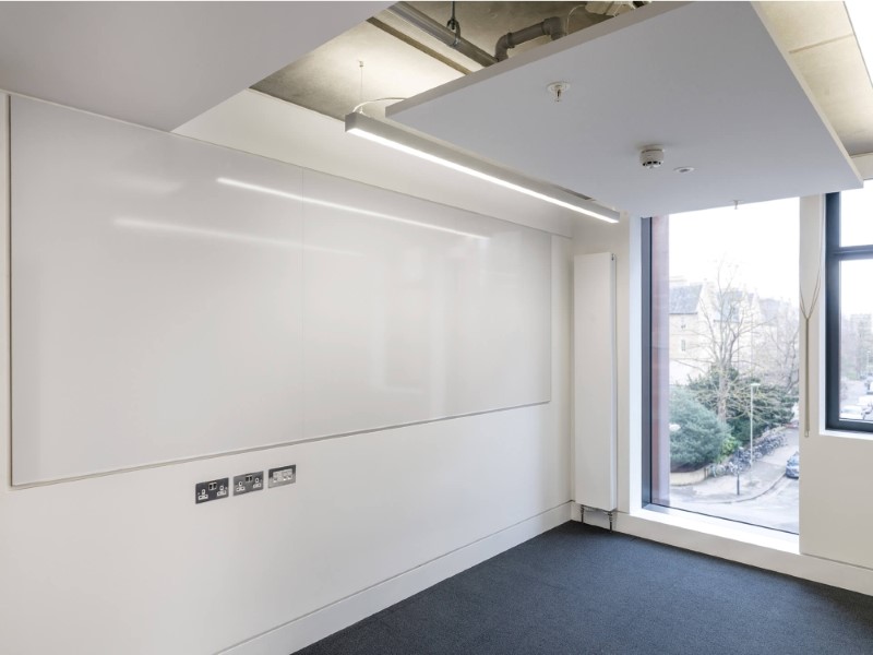 Lousa de Acrílico sob Medida, Zona Leste SP Slide 1 | Cipriani Comunicação Visual