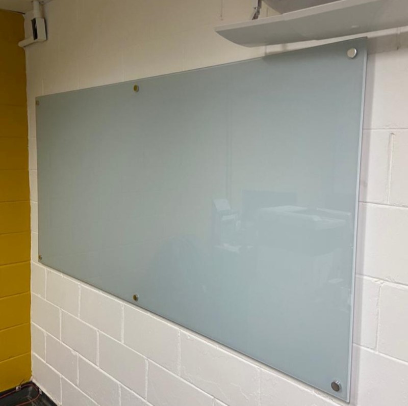 Lousa de Vidro Laminado, Zona Leste SP Exemplo 3 | Cipriani Comunicação Visual