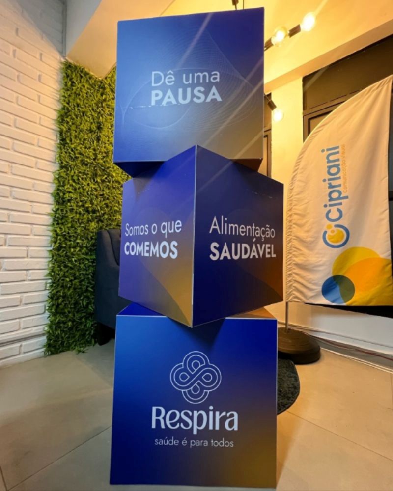 Pode ter porta-folhetos? | Zona Leste SP | Cipriani Comunicação Visual
