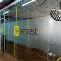 Adesivo Jateado para Vidro | Zona Norte SP | Cipriani Comunicação Visual