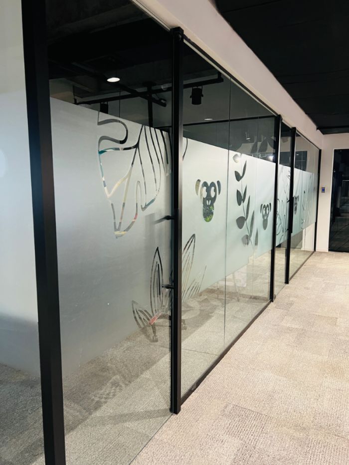 Adesivo Jateado sob Medida, Zona Norte SP Exemplo 2 | Cipriani Comunicação Visual