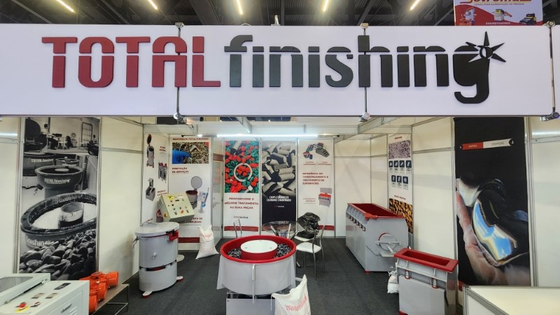 Envelopamento de Stand, Zona Norte SP Exemplo 4 | Cipriani Comunicação Visual