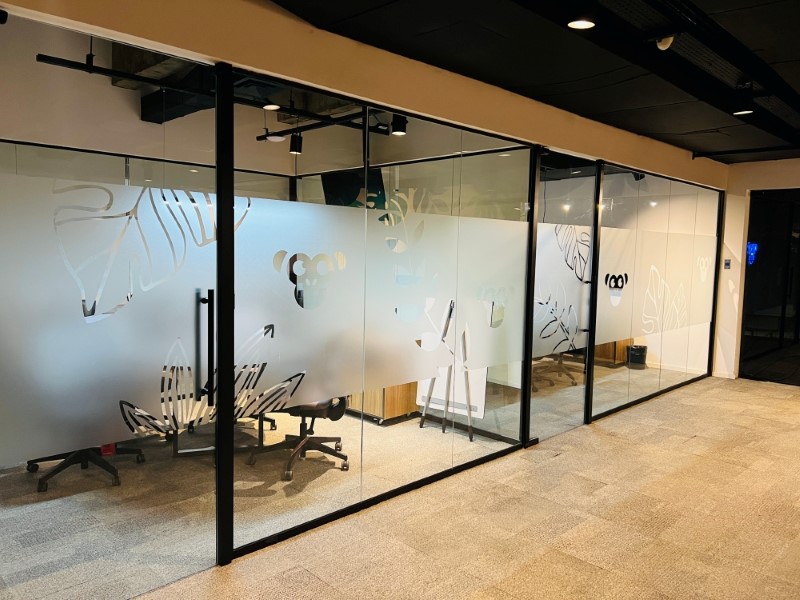 Vinil Jateado Efeito Fosco, Zona Norte SP Exemplo 4 | Cipriani Comunicação Visual