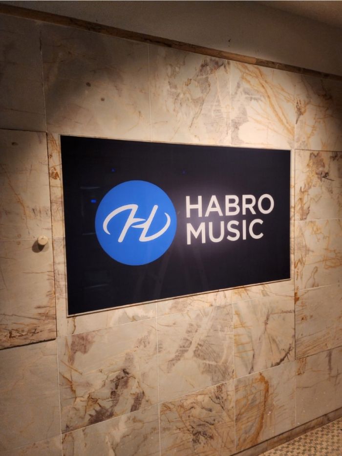 As bordas cortam? | Zona Oeste SP | Cipriani Comunicação Visual