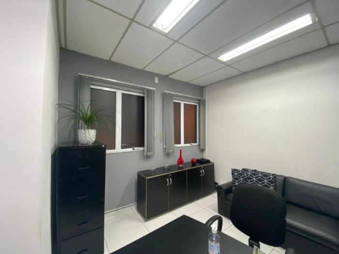 É aplicado por dentro ou por fora? | Zona Sul SP | Cipriani Comunicação Visual