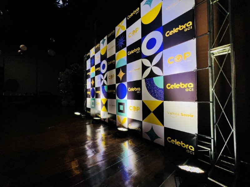 Mural de Fotos Backrop, Zona Sul SP Exemplo 4 | Cipriani Comunicação Visual