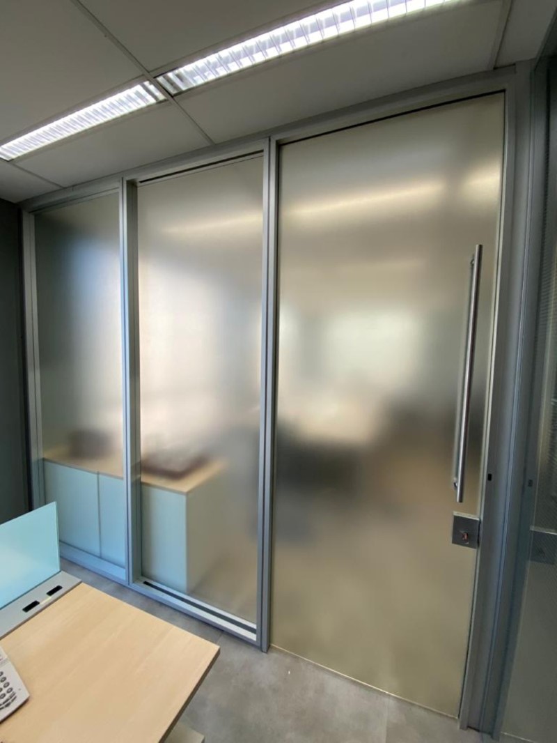 Diminui a claridade do ambiente? | Zona Sul SP | Cipriani Comunicação Visual