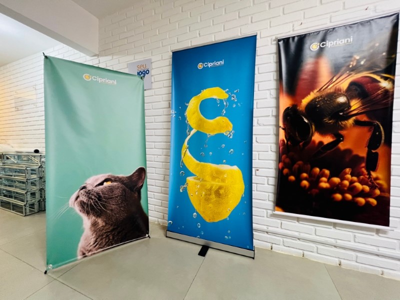 Mídia padrão 60x160cm ou 80x180cm. | Zona Sul SP | Cipriani Comunicação Visual