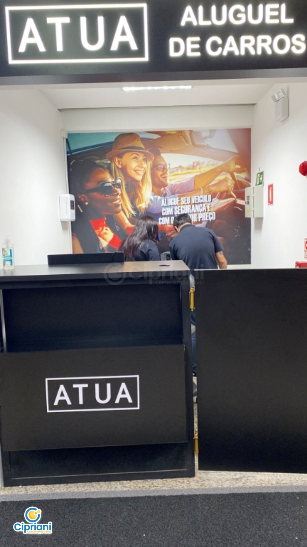 Adesivação de Stand para Aluguel de Carros, Cote Já 2 Imagem