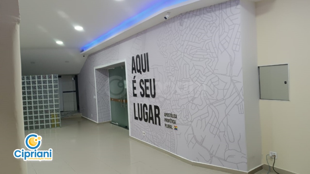 Adesivo com Letras Caixa Preto e Cinza | Projetos Cipriani Comunicação Visual