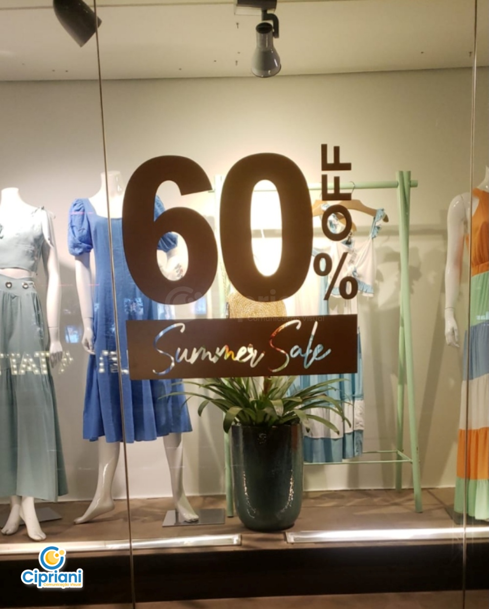 Adesivo para Promoção em Vitrine Dourado e Transparente 1 Imagem