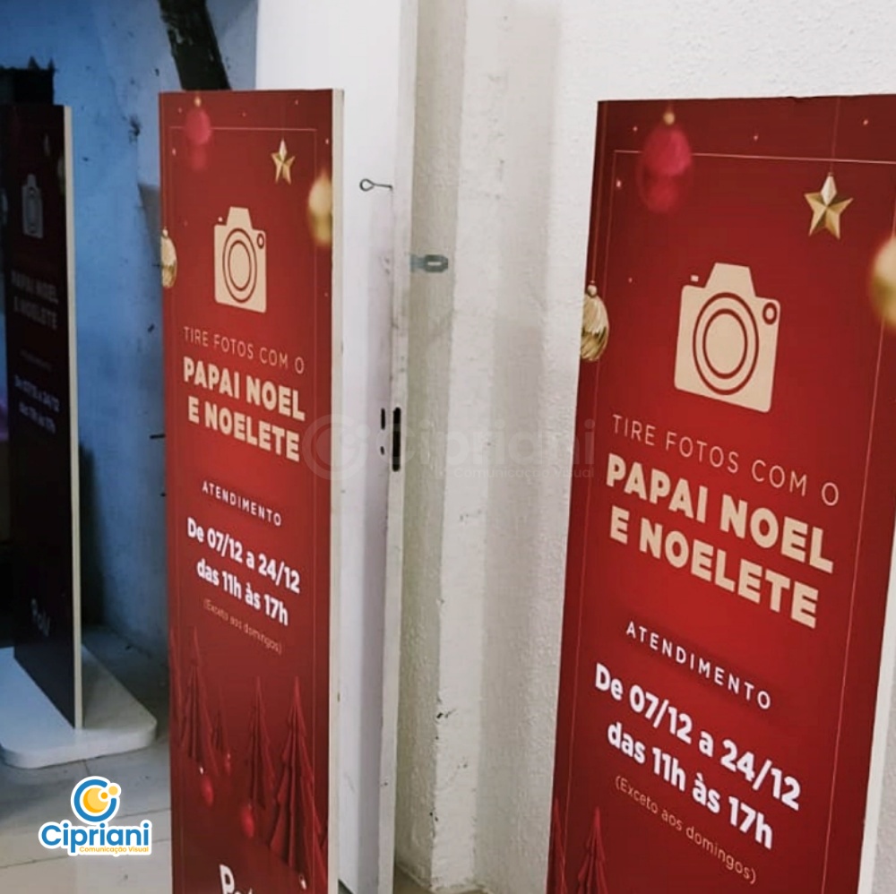 Adesivo para Totens de Shopping Natal Vermelho e Dourado | Projetos Cipriani Comunicação Visual