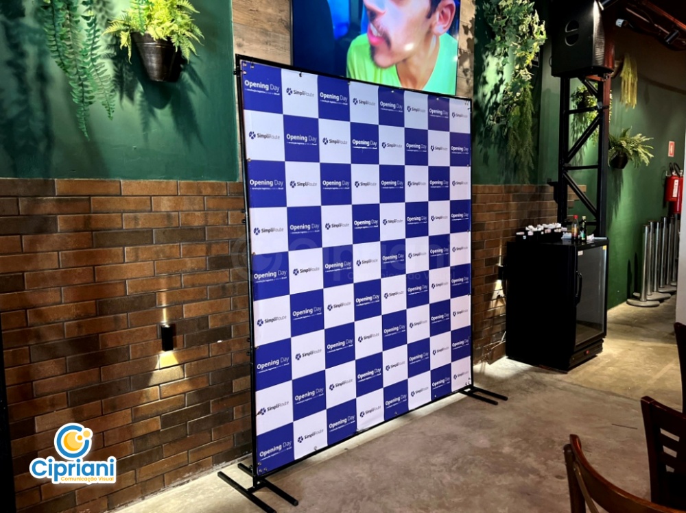 Backdrop para Evento em Bar na Faria Lima, Conheça 2 Imagem