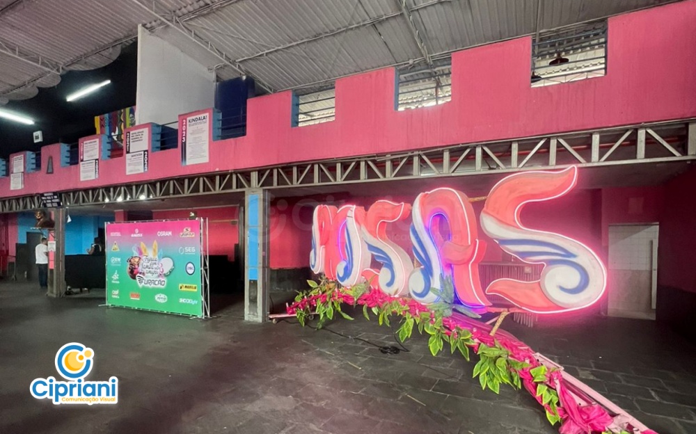 Backdrop para Evento na Rosas de Ouro, Tire suas Dúvidas 2 Imagem