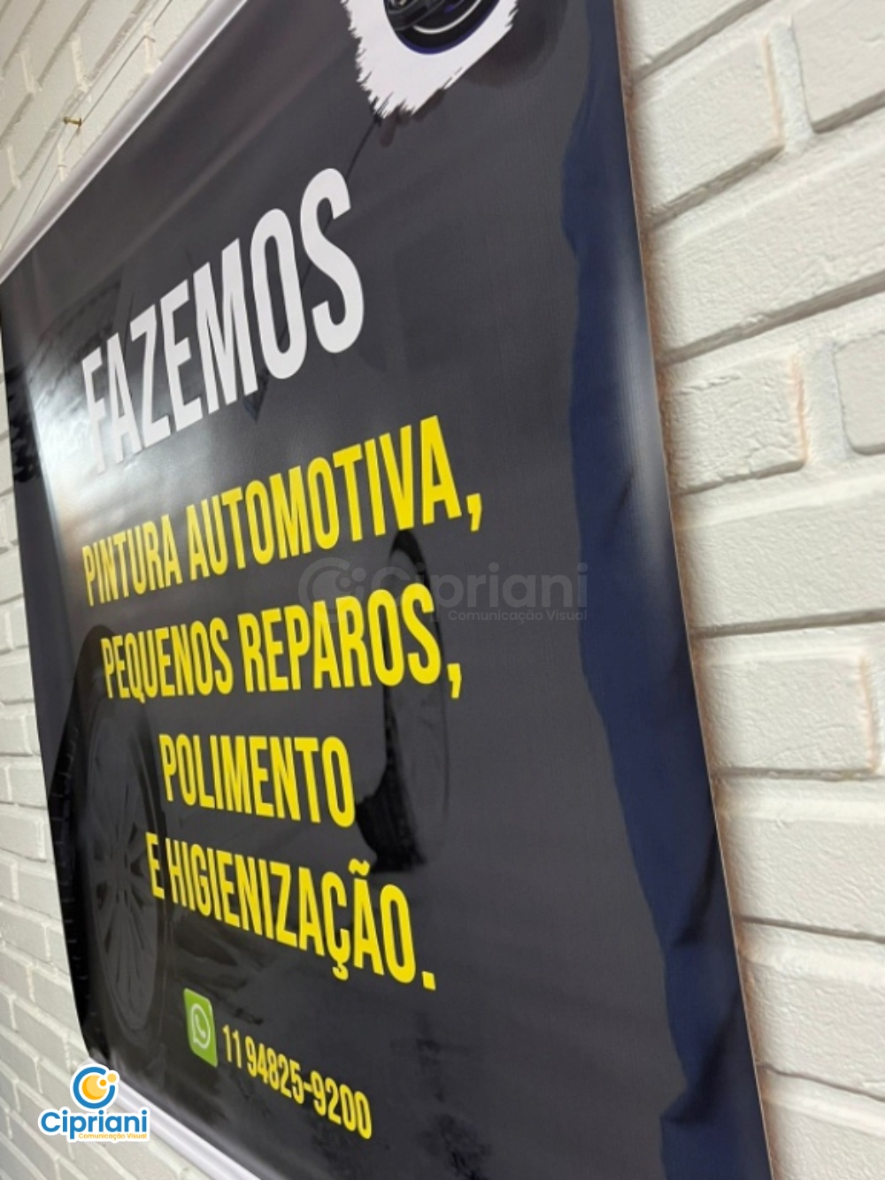 Banner com Fundo em Azul, Preto e Amarelo, Orçamento 1 Imagem