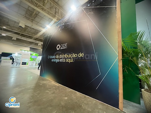 Lona Gigante 320 De Largura Para Evento | Cipriani Comunicação Visual