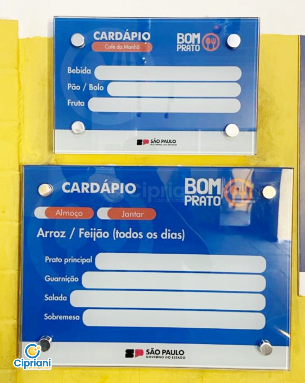 Placa de Acrílico para Marcar Azul e Laranja | Projetos Cipriani Comunicação Visual