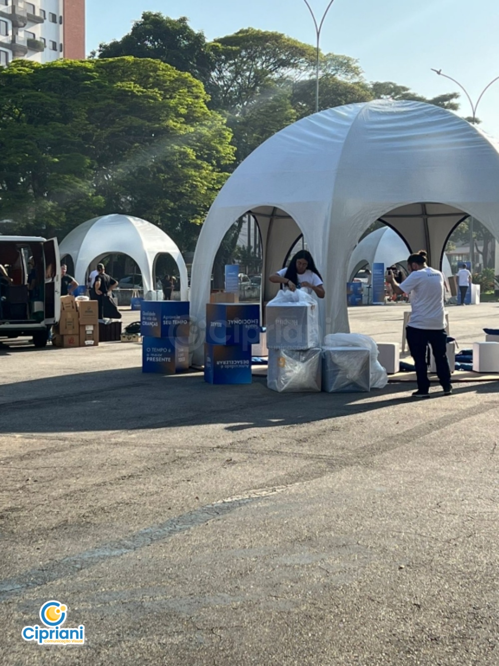 Placas Cubos para Eventos Azul e Branco, Orçamento 4 Imagem