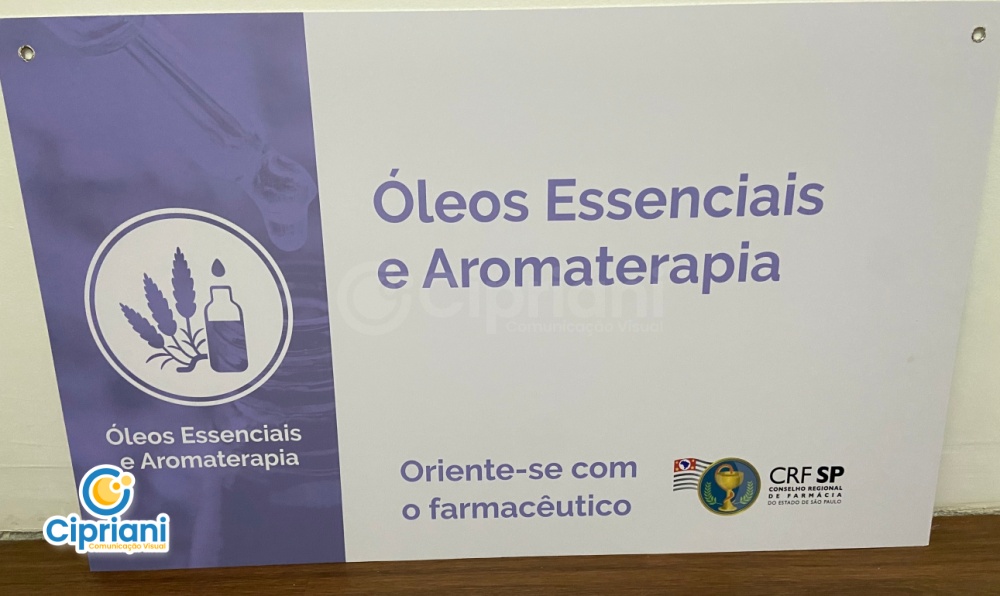 Placas PS com Ilhós para Pendurar Roxo e Azul | Projetos Cipriani Comunicação Visual