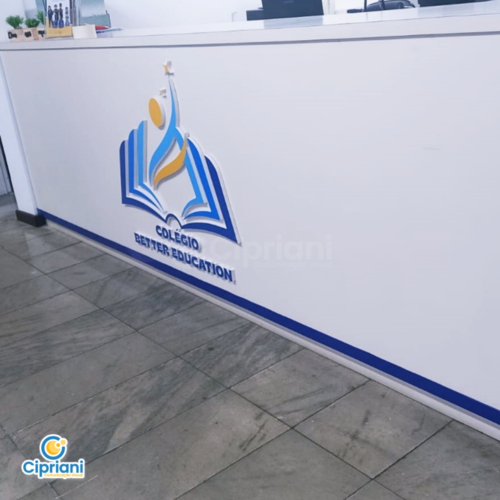 PVC Expandido para Balcão Azul e branco | Projetos Cipriani Comunicação Visual