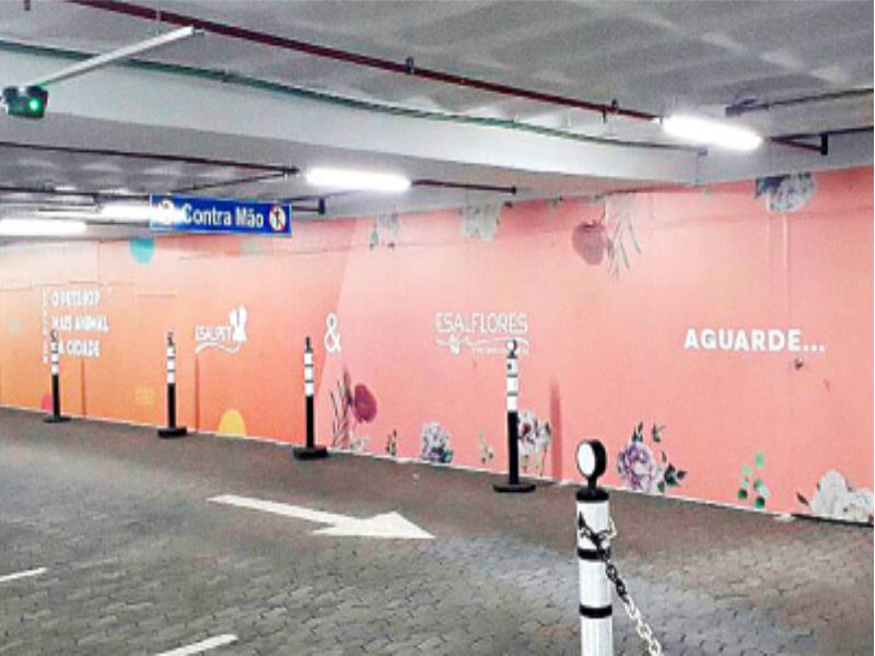 Adesivação de tapume de shopping para eventos | Cipriani Comunicação Visual em São Paulo SP